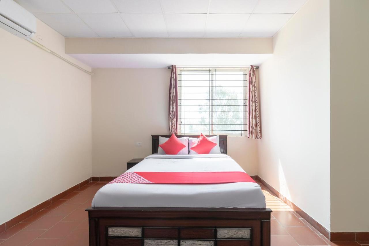 Oyo 49073 Whitefield Comforts Hotel Bangalore Luaran gambar