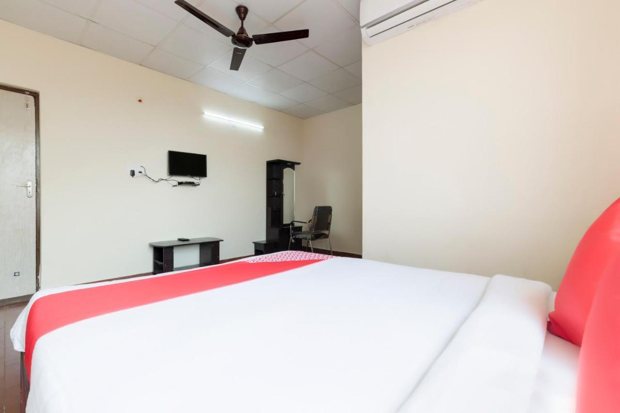 Oyo 49073 Whitefield Comforts Hotel Bangalore Luaran gambar