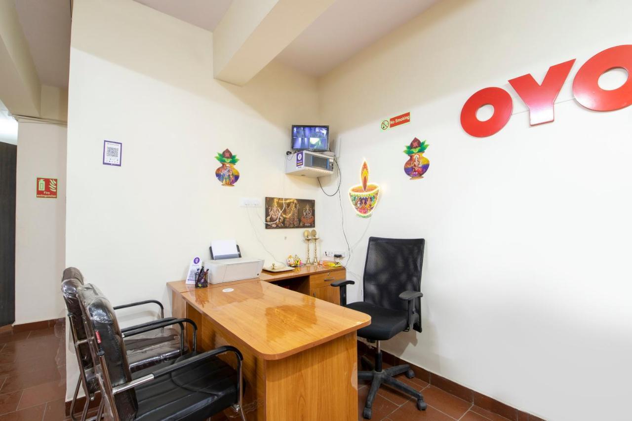 Oyo 49073 Whitefield Comforts Hotel Bangalore Luaran gambar