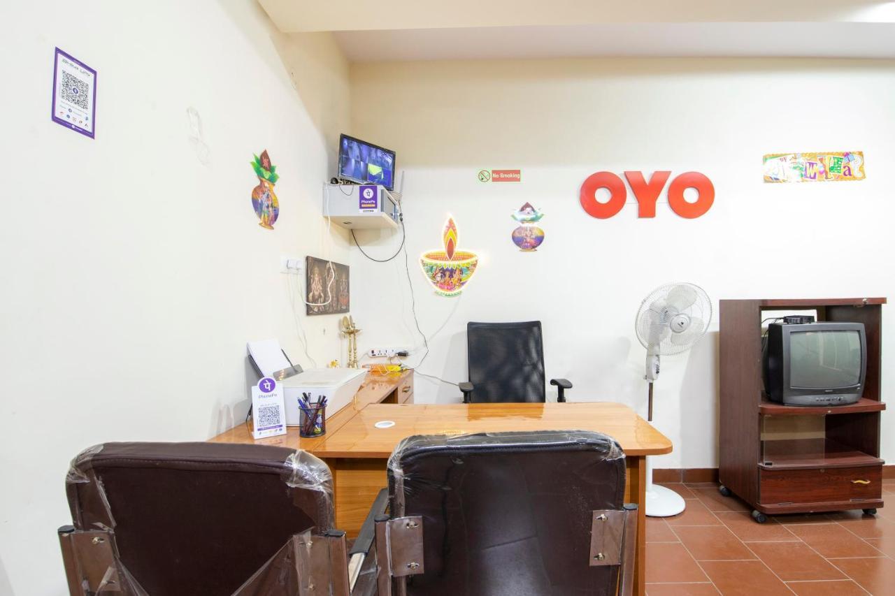 Oyo 49073 Whitefield Comforts Hotel Bangalore Luaran gambar